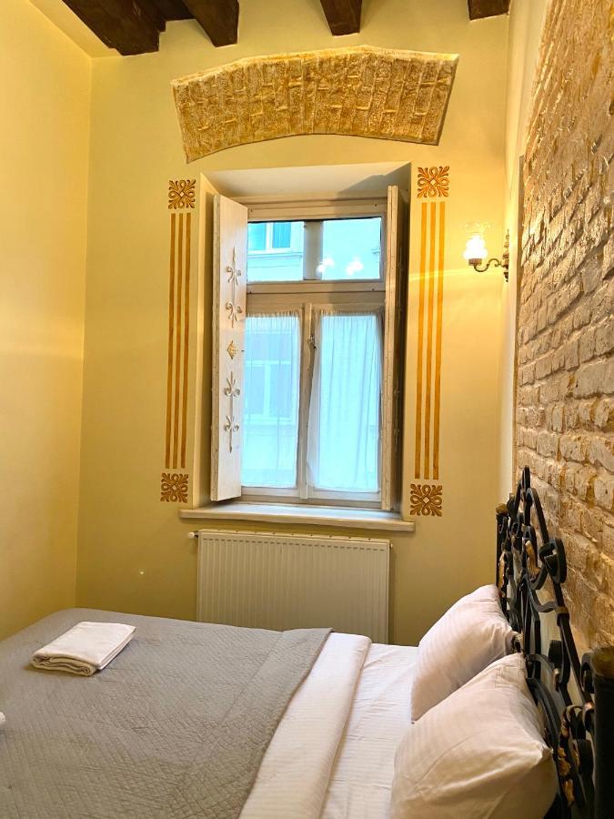 Квартира Подобово На Вулиці Валова 21А Lviv Exterior foto